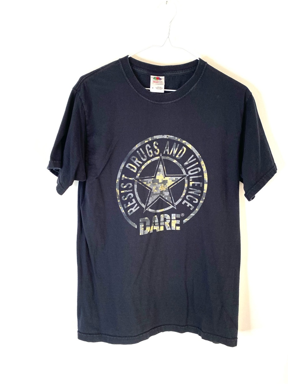 Vintage DARE Resist Drugs And Violence Black Graphic Tee Fruit of the Loom
